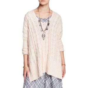FREE PEOPLE Easy Cable Knit Champagne V-Neck Long Sleeve Sweater Size Medium